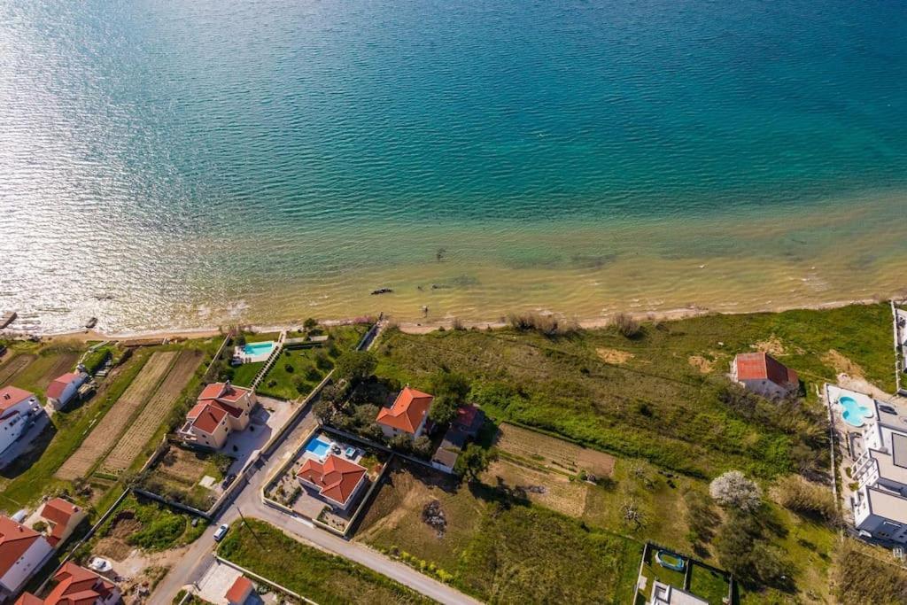 Villa Mattina, With Heated Pool And Jacuzzi Privlaka  Zewnętrze zdjęcie