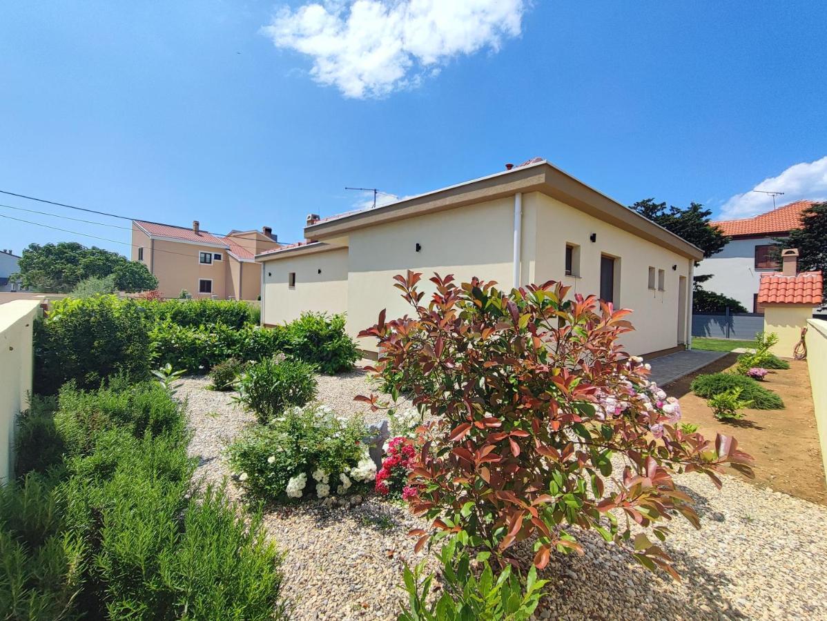Villa Mattina, With Heated Pool And Jacuzzi Privlaka  Zewnętrze zdjęcie